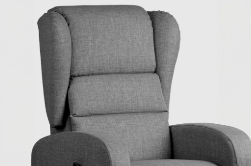 Hohe ergonomische Rückenlehne mit Ohrenbacken im Detail